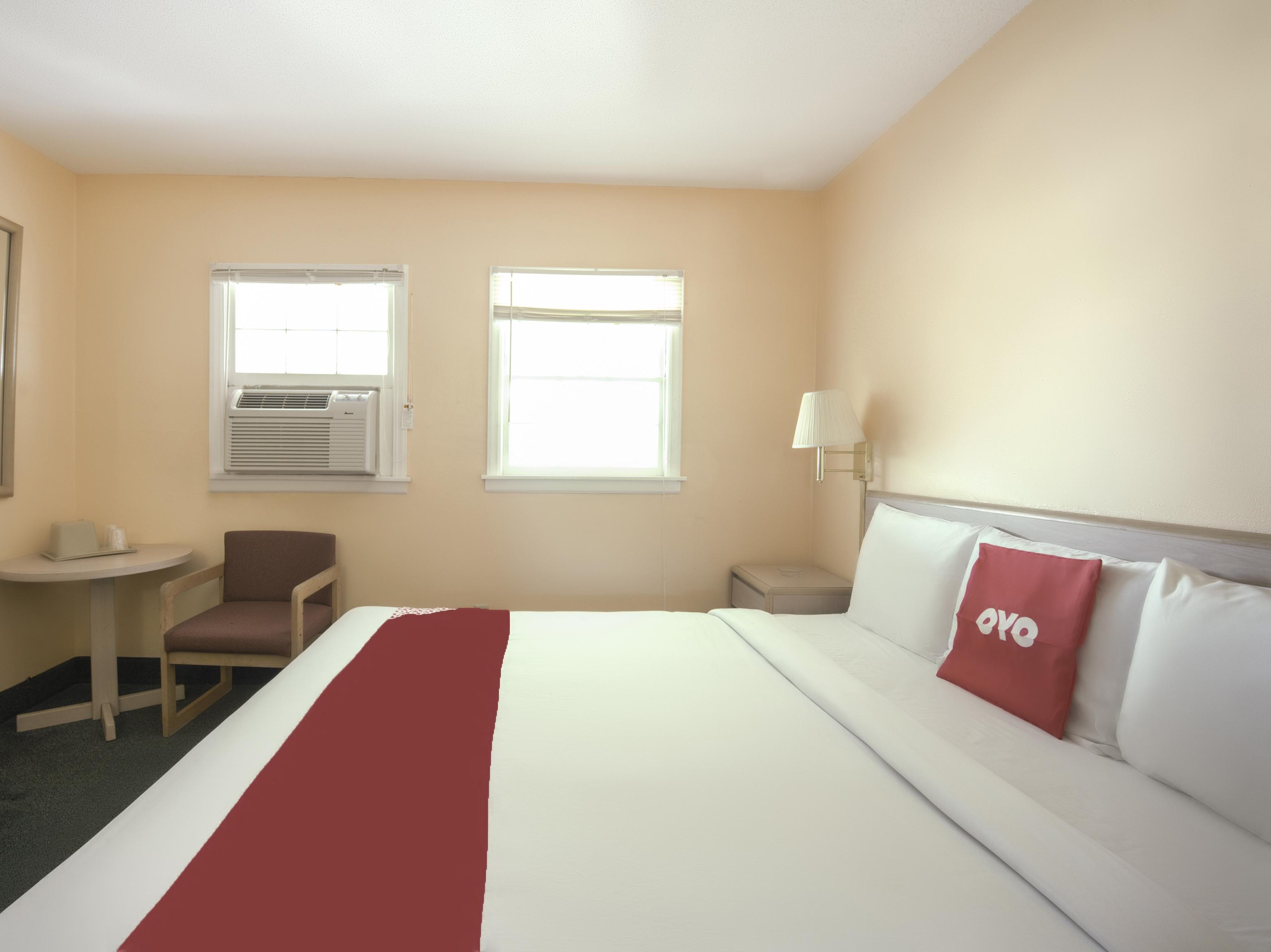 Oyo Hotel Durham West Hills Экстерьер фото